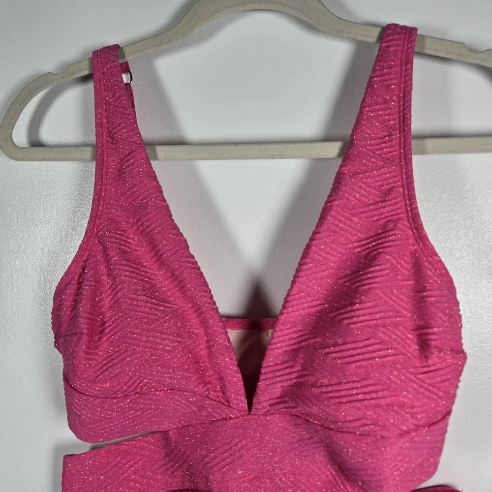 Cupshe Magenta Textured Cutout One-Piece Swimsuit